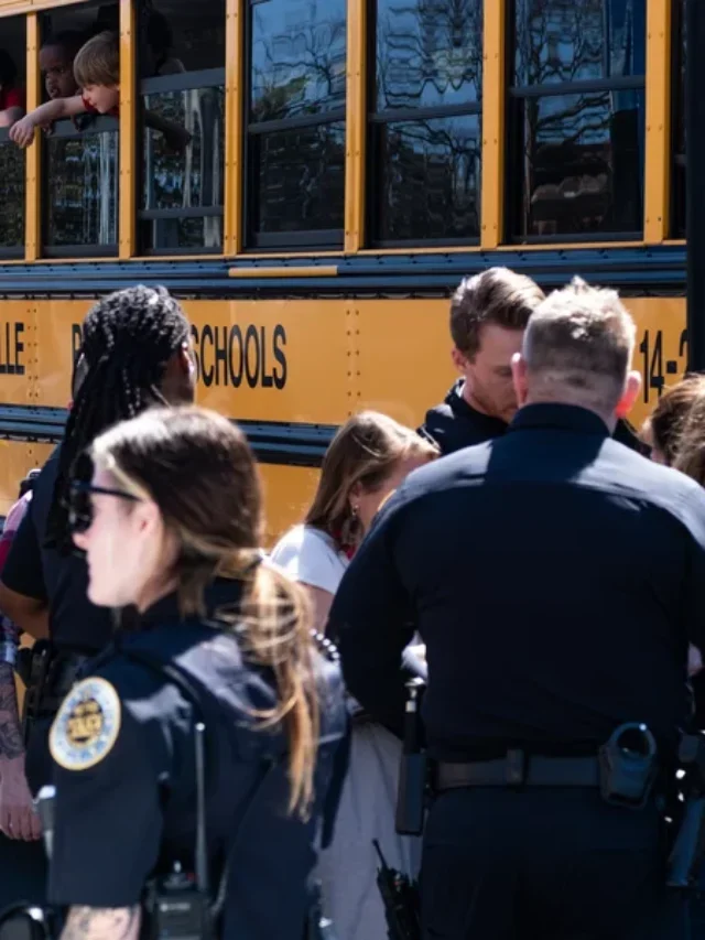 3 Children and 3 Adult are shot dead at Christian school in Nashville